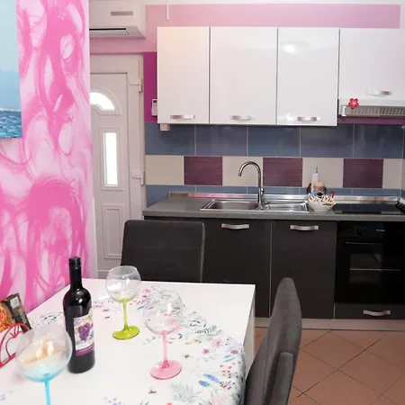 Loren Apartment Pula